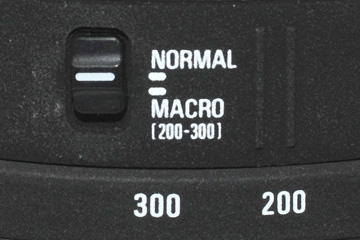 Sigma 70-300 mm 4-5.6 APO DG Macro, makro jungiklis